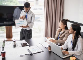 How to Develop Leadership Skills in College Develop Leadership Skills in College